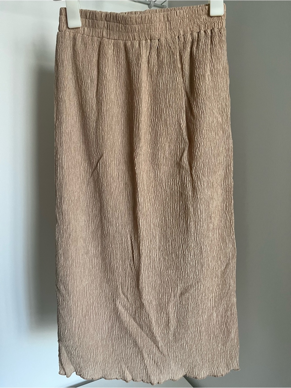 MOTF Beige Crinkle Midi Skirt